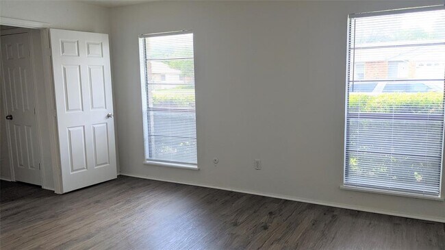 4020 Blue Flag Lane, Fort Worth, TX 76137 photo 4