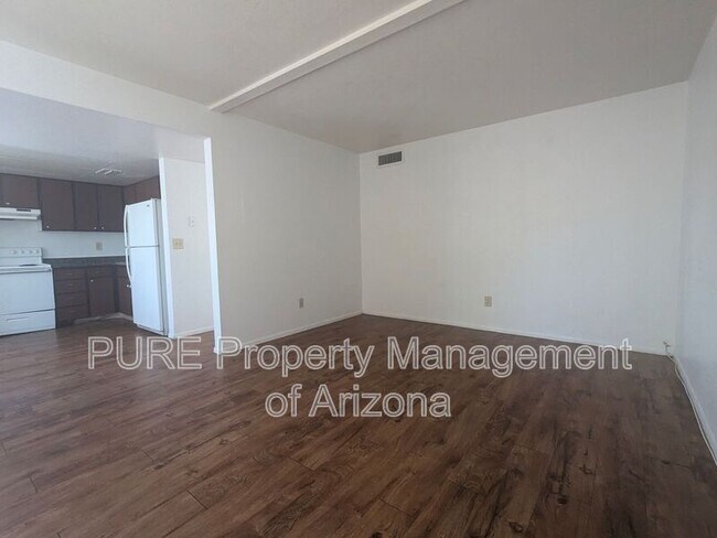 231 E 2nd Ave Mesa, AZ 85210 photo 5