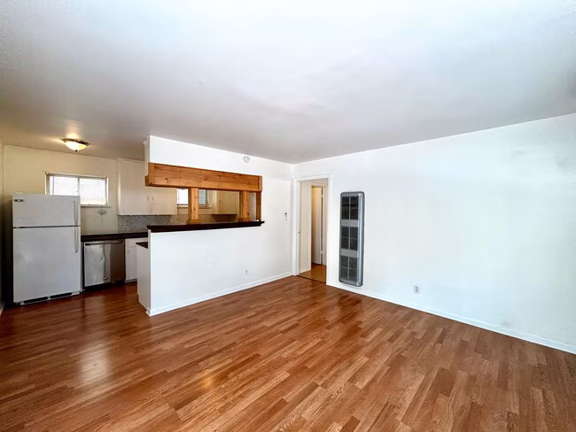 3304 Tom Green St Austin, TX 78705 photo 5