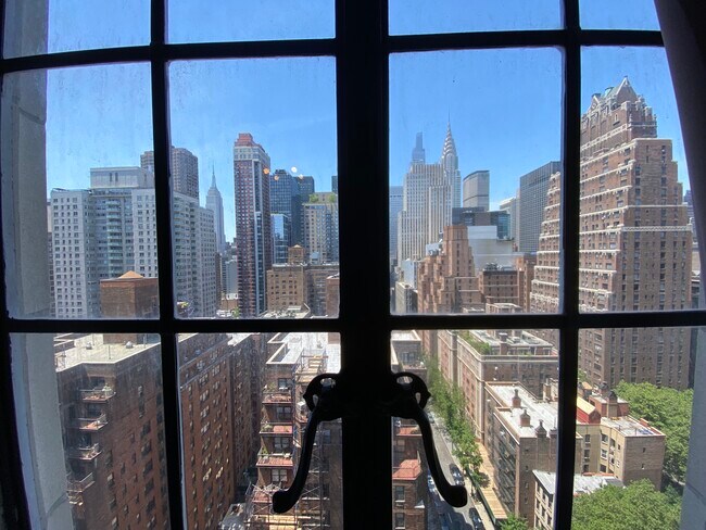 5 Tudor City Pl New York, NY 10017 photo 5
