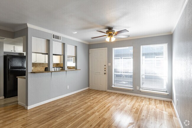 Treehouse Apartments photo 5