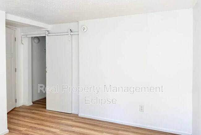 295 NW Cherry Pl Issaquah, WA 98027 photo 4