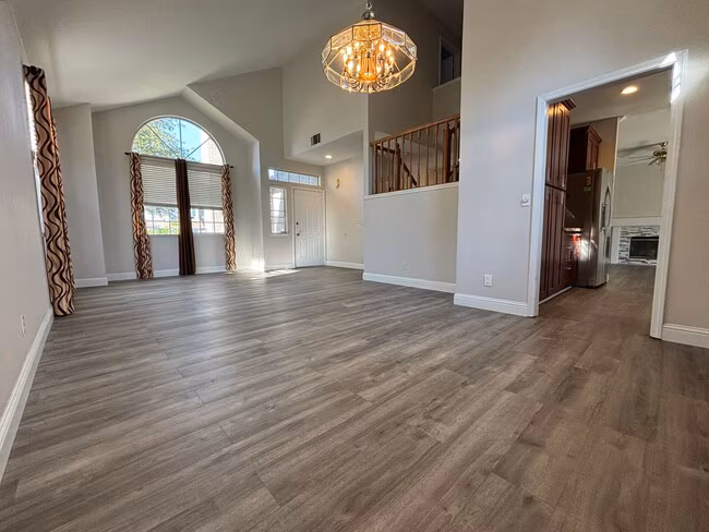 Beautiful 4 Bedroom 2.5 Bath home in Oakley photo 4
