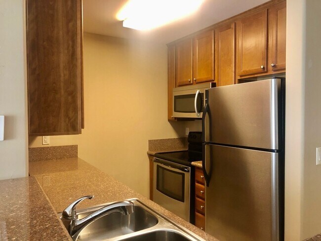 5722 Riley St San Diego, CA 92110 photo 3