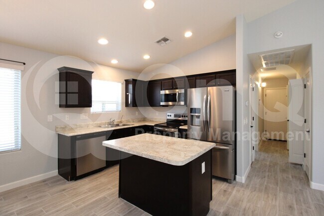 4605 East Tiger Eye Road, San Tan Valley, AZ 85143 photo 4