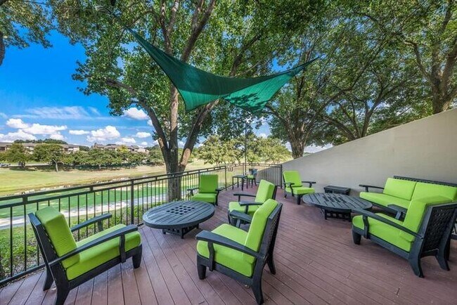 1800 Sotogrande Blvd Hurst, TX 76053 photo 3