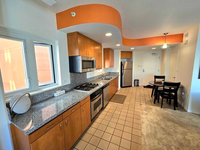 550 15th St San Diego, CA 92101 photo 5