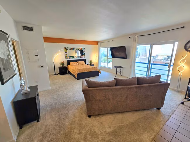 550 15th St San Diego, CA 92101 photo 3