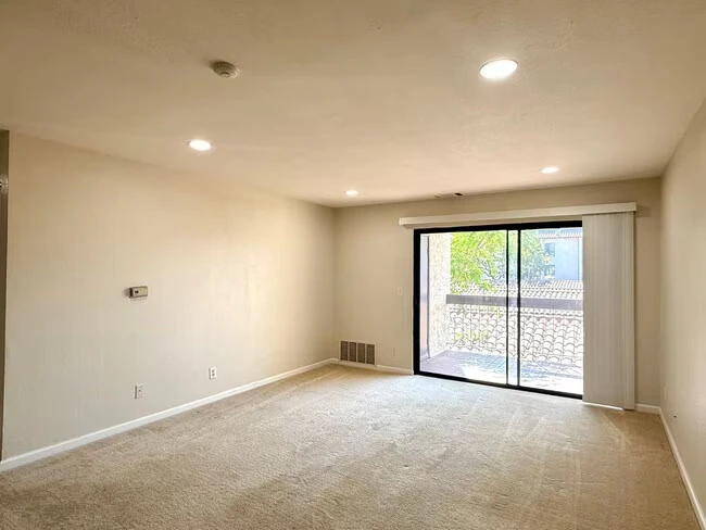 39887 Cedar Blvd Newark, CA 94560 photo 4