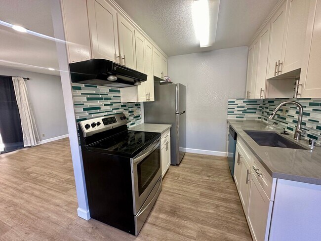 2565 Copa Del Oro Drive, Union City, CA 94587 photo 3