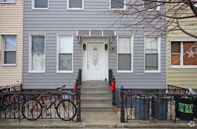 119 Jewel St Brooklyn, NY 11222 photo 4