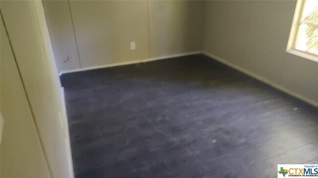 8926 Witter Ln Temple, TX 76502 photo 4