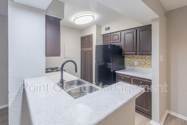 2244 Ridgmar Plaza, Fort Worth, TX 76116 photo 4