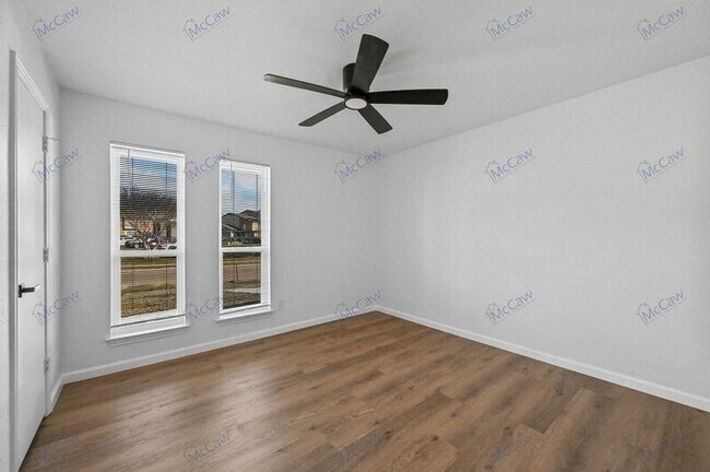 2832 Townbluff Drive, Plano, TX 75075 photo 3