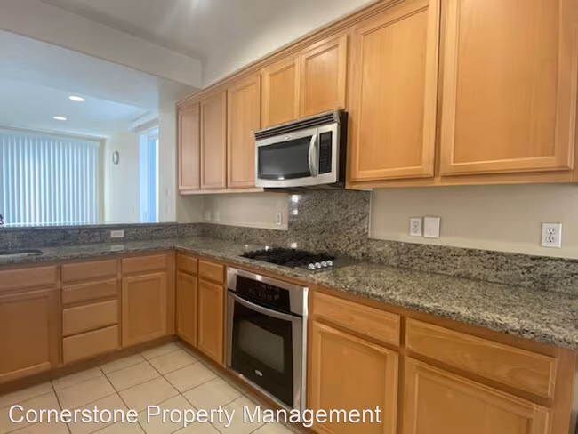 673 Modern Ice Dr San Jose, CA 95112 photo 5