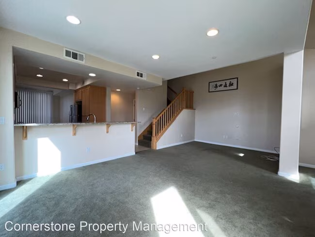 673 Modern Ice Dr San Jose, CA 95112 photo 4