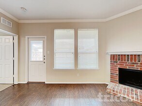 404 Chert Ln Fort Worth, TX 76131 photo 2