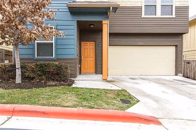 Room in 4 Bedroom Home at Red Bud Ridge Ln photo 4