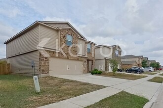 3958 Turtle Creek New Braunfels, TX 78132 photo 2