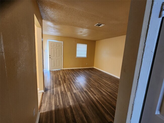 4311 Yellowstone Boulevard, Houston, TX 77021 photo 5