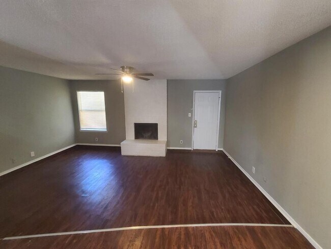 3117 Las Vegas Trail Fort Worth, TX 76116 photo 3