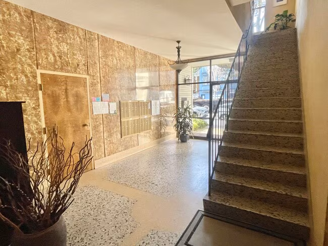 1350 Divisadero Street, San Francisco, CA 94115 photo 5