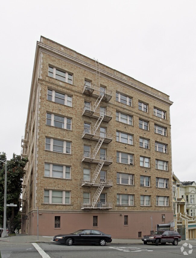 Large, pet friendly 3BR/1BTH flat near Alamo Square photo 3