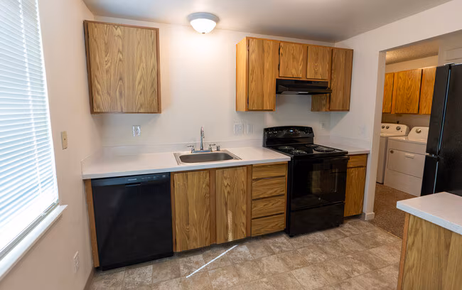 Cheyenne Place photo 5