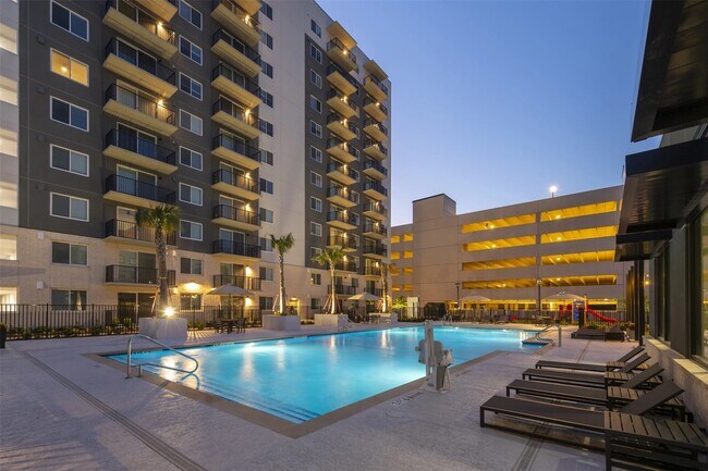 18036 Park Row Blvd Houston, TX 77084 photo 2