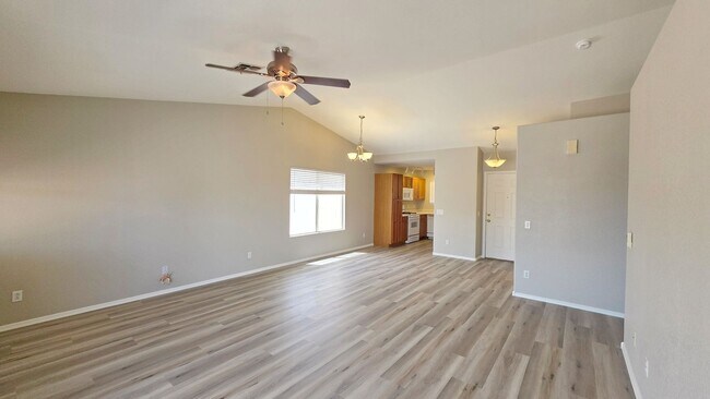 16197 W Washington St Goodyear, AZ 85338 photo 5