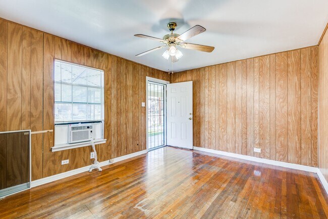 616-618 Porter St San Antonio, TX 78210 photo 5