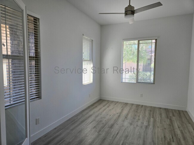 3424 E Adobe Dr photo 4