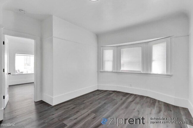 3827 West Street - A photo 2