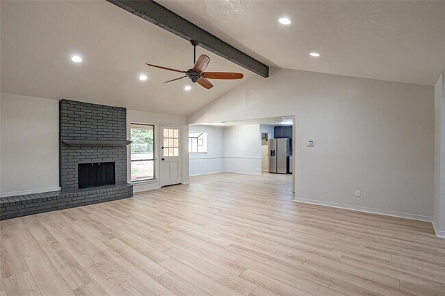308 Hidden Valley Dr Aledo, TX 76008 photo 5