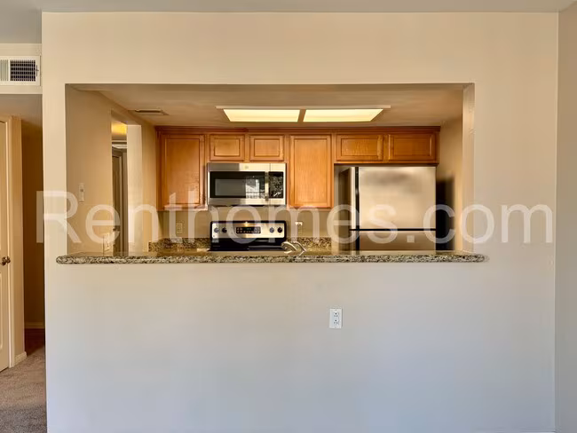 14912 Av. Venusto San Diego, CA 92128 photo 4