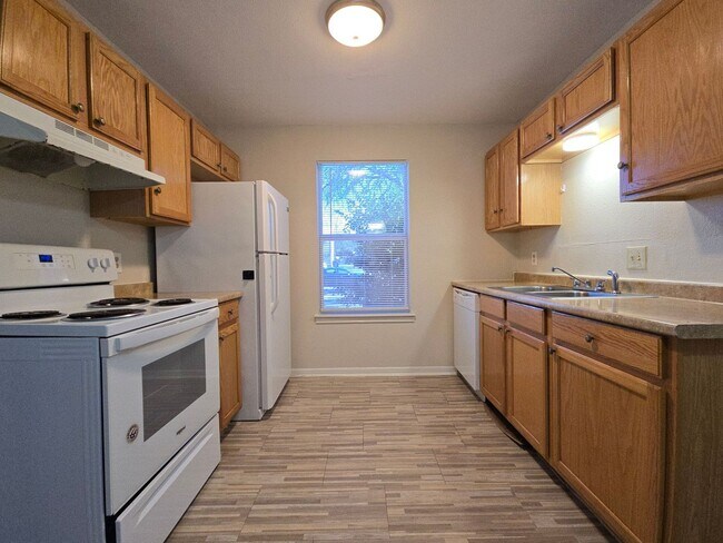 1703 Cedarhill Dr Killeen, TX 76543 photo 3