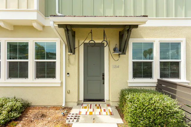1134 Sea Glass way photo 2