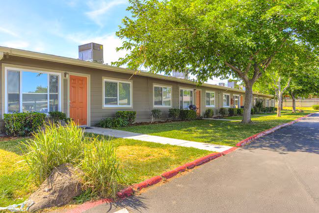 Delta View Apartments photo 2