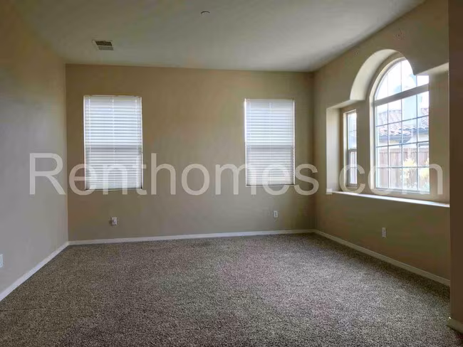 5539 Alexandrine Ct Oceanside, CA 92057 photo 4