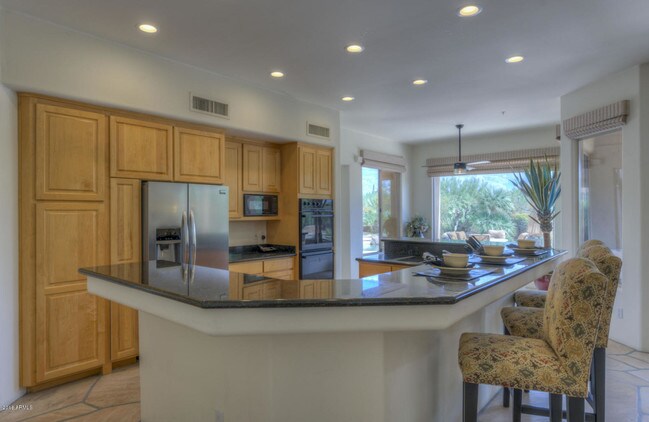 34125 N Boulders Pkwy Scottsdale, AZ 85266 photo 3