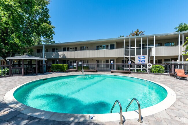 Shutters Apartments photo 5