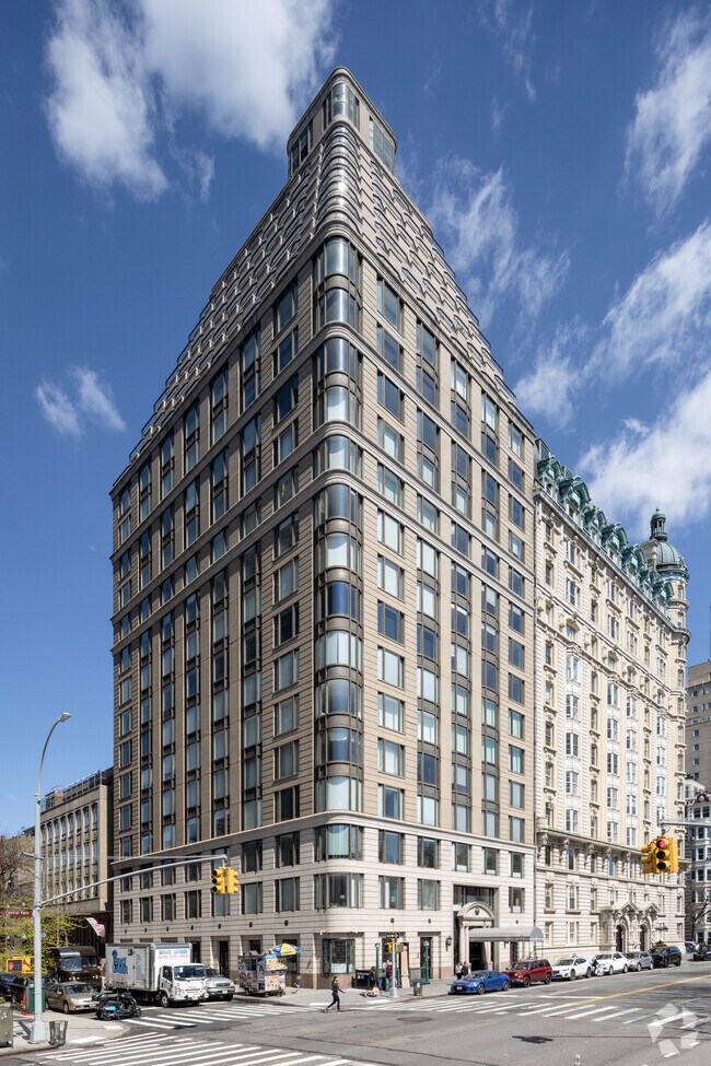 279 Central Park W New York, NY 10024 photo 2
