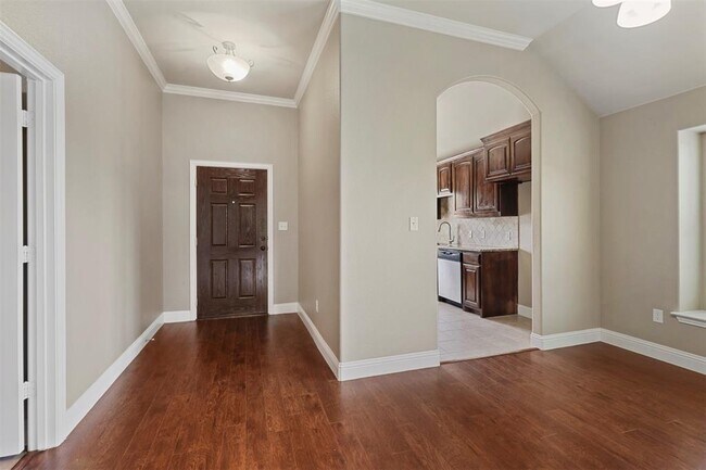 4001 Oakwood Circle, Aubrey, TX 76227 photo 3