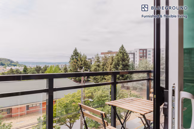 104 12th Ave Seattle, WA 98122 photo 4
