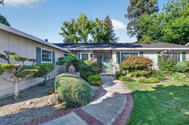 1214 Kilarney Ln Walnut Creek, CA 94598 photo 3