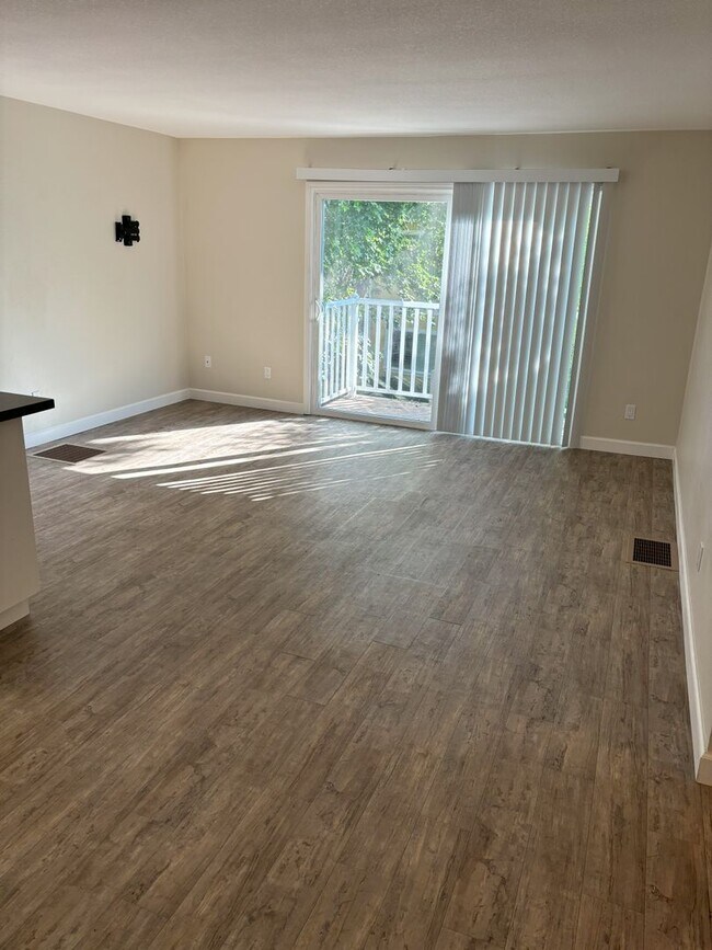 755 14th Ave Santa Cruz, CA 95062 photo 3