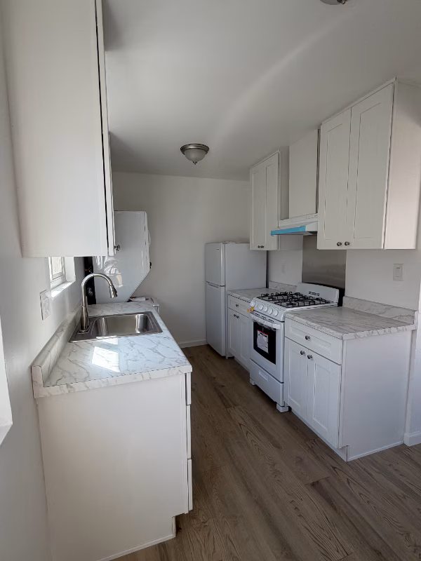 9719 Cherry St Oakland, CA 94603 photo 5