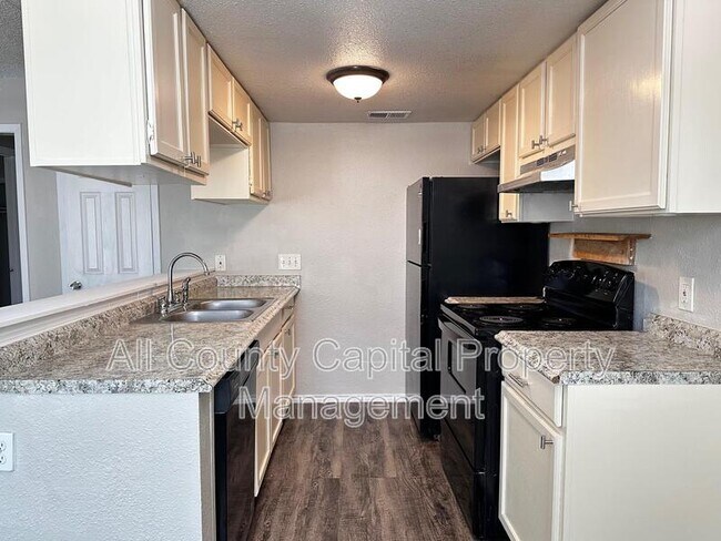 6110 Wheless Cove Austin, TX 78723 photo 3