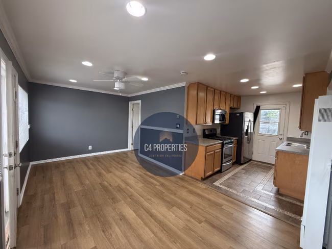 315 Lado De Loma Dr Vista, CA 92083 photo 2