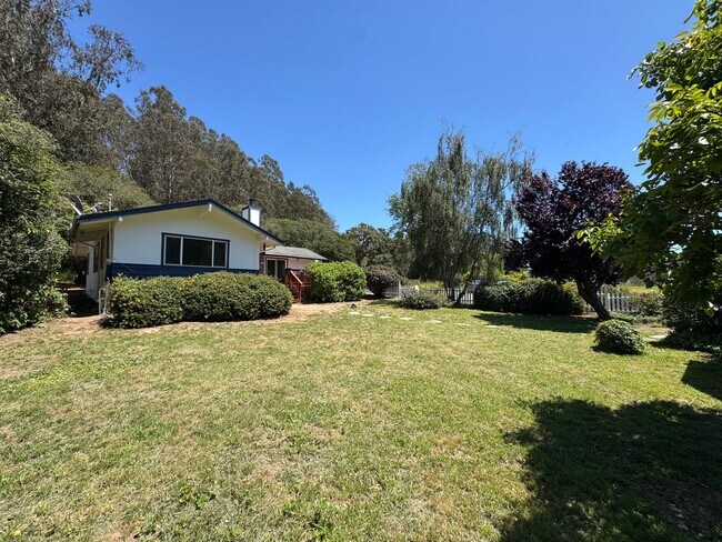 640 Peaceful Valley Dr Watsonville, CA 95076 photo 2